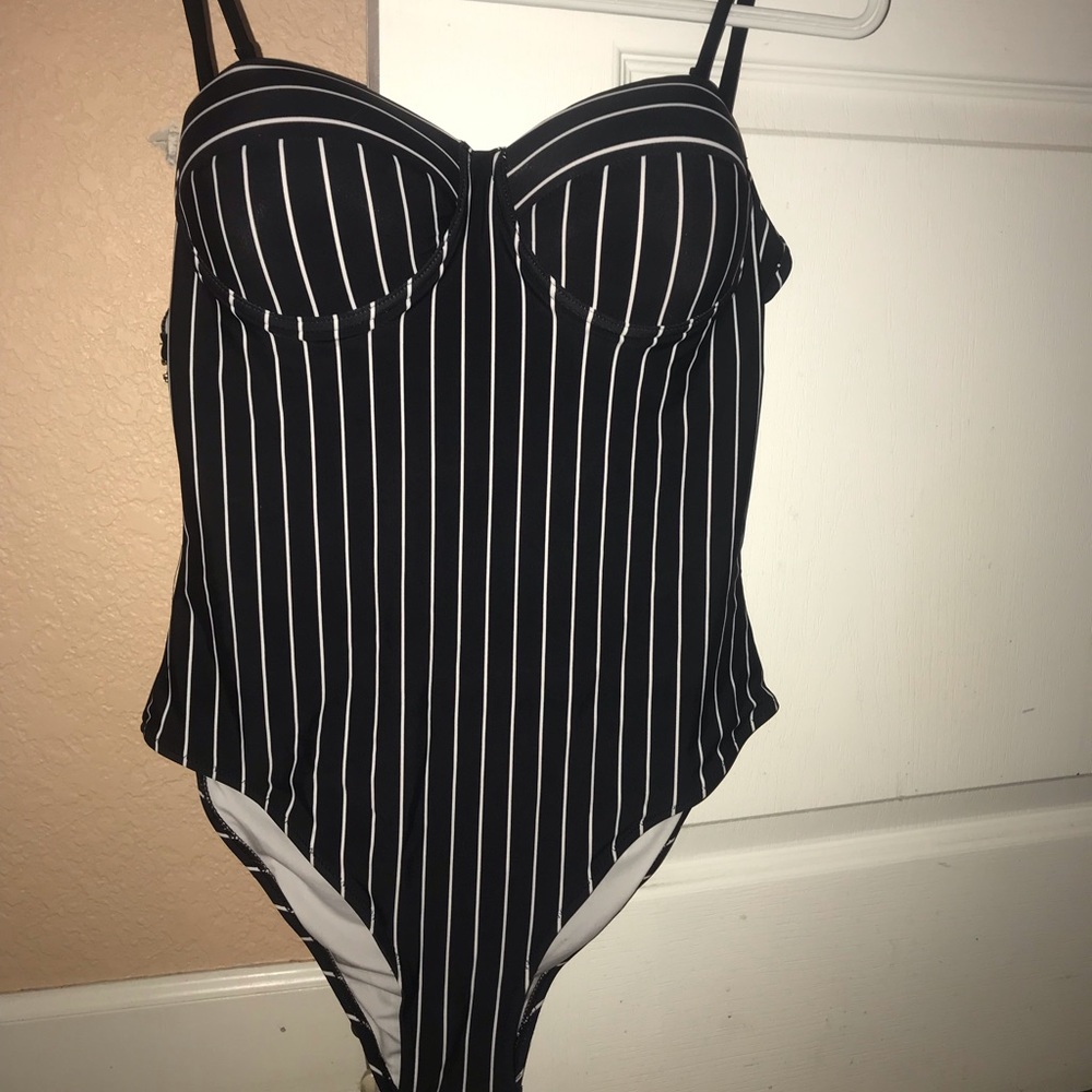 “Cupshe” one piece bathing suit.